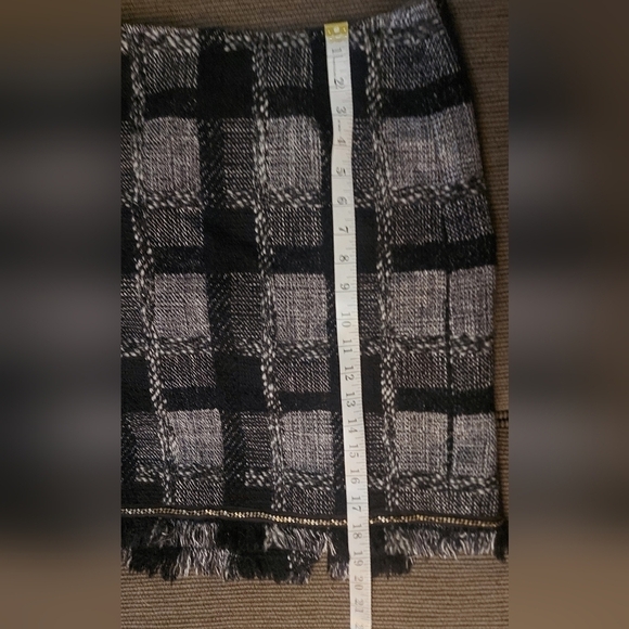 Dark Academia Tweed Skirt Size 6 Wool Blend Plaid Fringe Hem - Picture 11 of 12